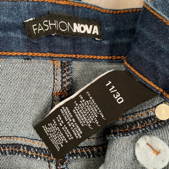 NWOT Fashion Nova Marilyn High Waisted Skinny Jeans - Dark Wash - Size 11/30 - Picture 3 of 11